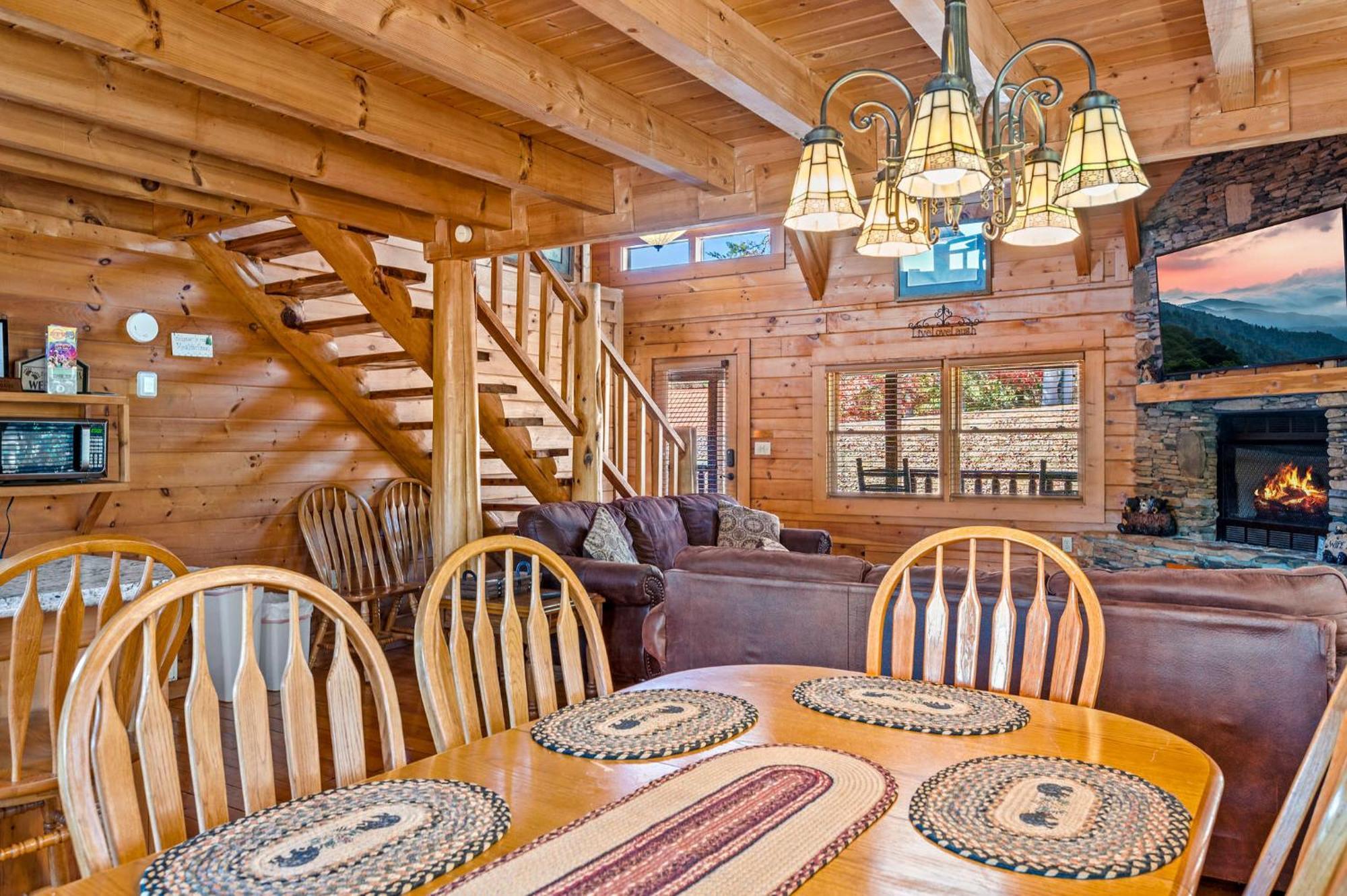 Bearfoot Pines - True Log Cabin - Wi-Fi, Hot Tub, Fishing, Deck With Views! - Mins To Pf Сивиървил Екстериор снимка