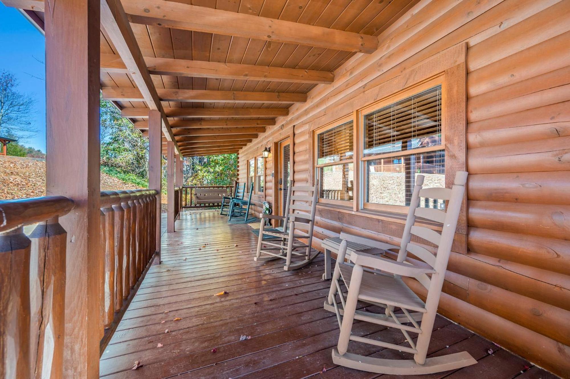 Bearfoot Pines - True Log Cabin - Wi-Fi, Hot Tub, Fishing, Deck With Views! - Mins To Pf Сивиървил Екстериор снимка